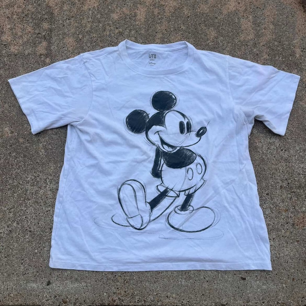 UTI TEE SHIRT SHORT SLEEVE MICKEY MOUSE SHIRT